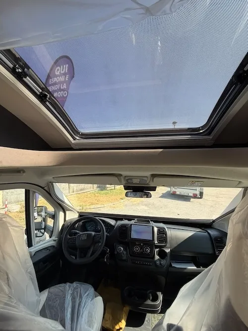 Skyroof cabina camper nuovo McLouis MC4 360