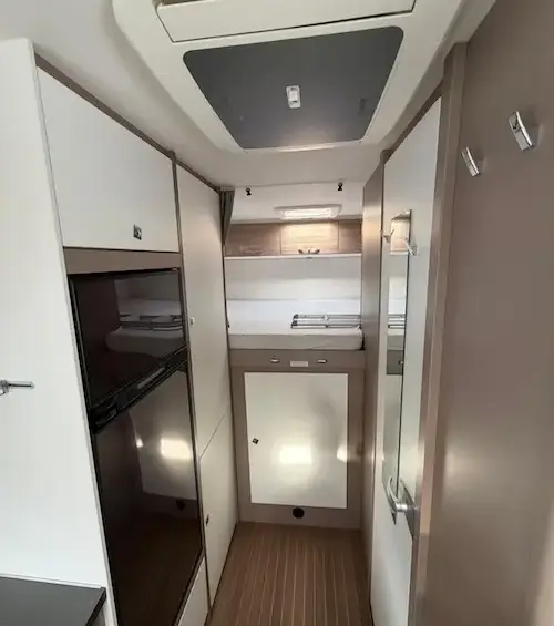 Blu Camp Ocean 659 mansardato dettagli arredi