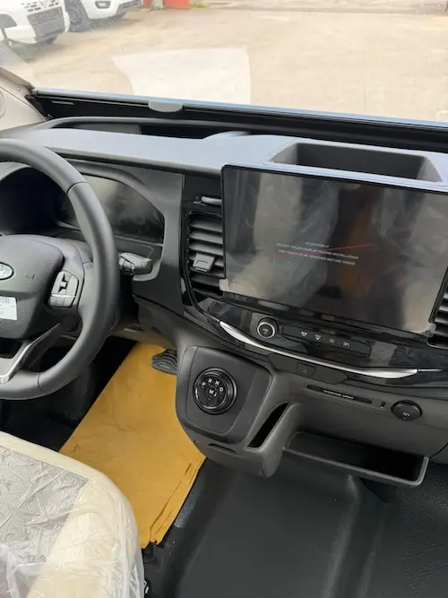 Cabina Ford Transit camper McLouis MC4 Slim 339 automatico