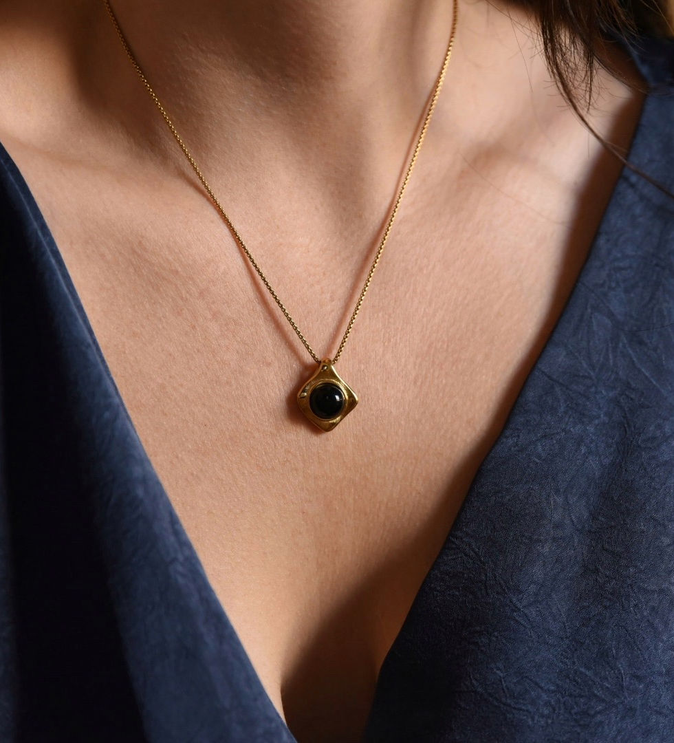 Ατσάλινο Κολιέ Με Λίθο | TORTORA STUDIO