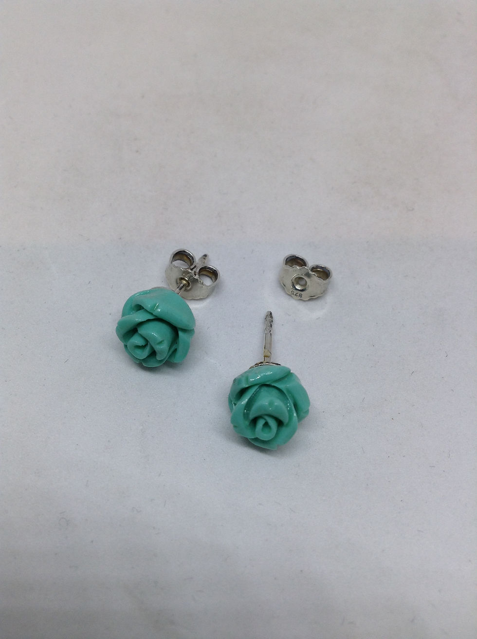 Thumbnail: turquoise roosje oorstekers