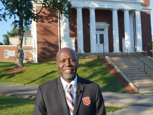 Knoxville College President Leonard L. Adams Jr. Announces Decision to Step Down
