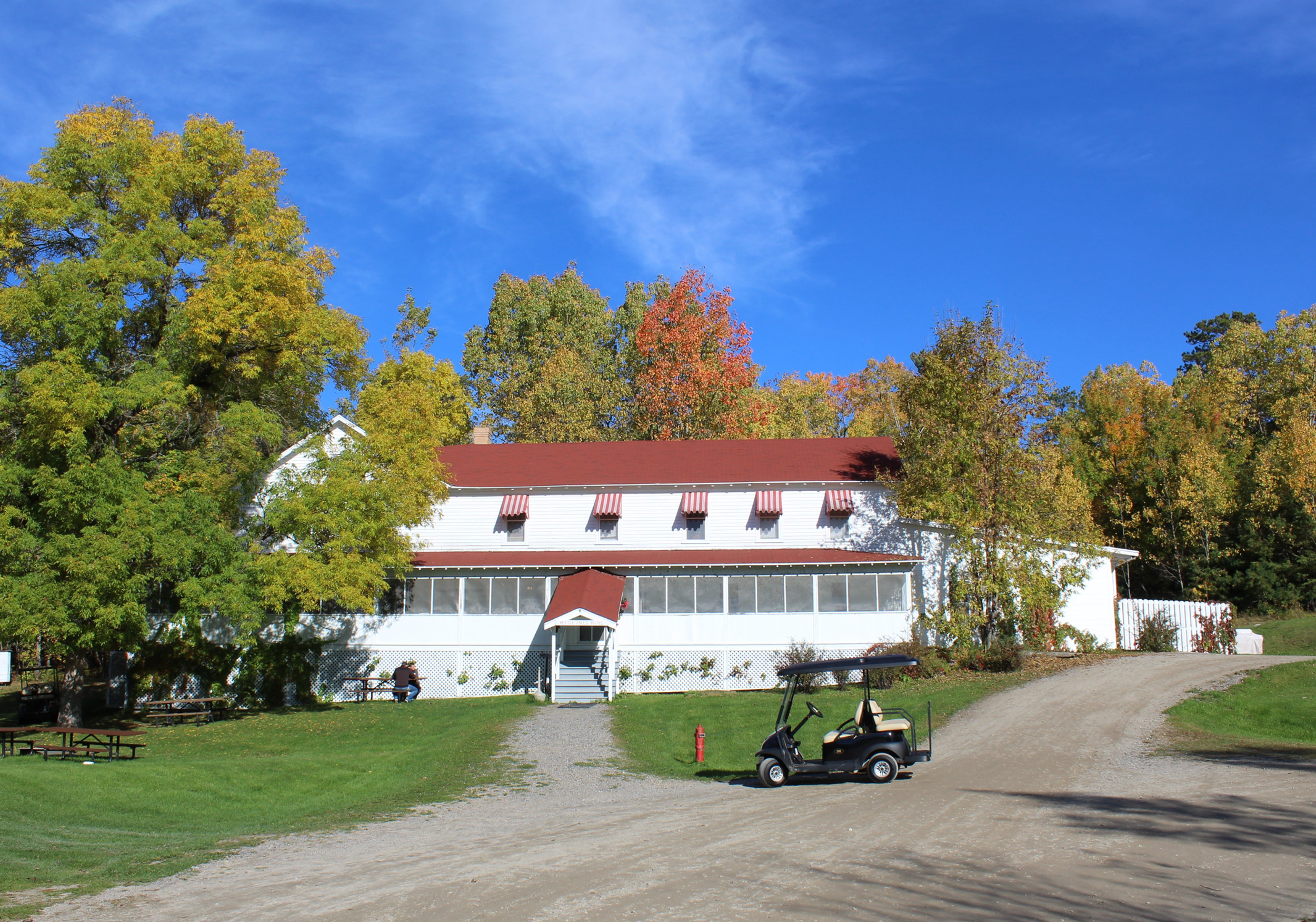 Kettle Falls Hotel