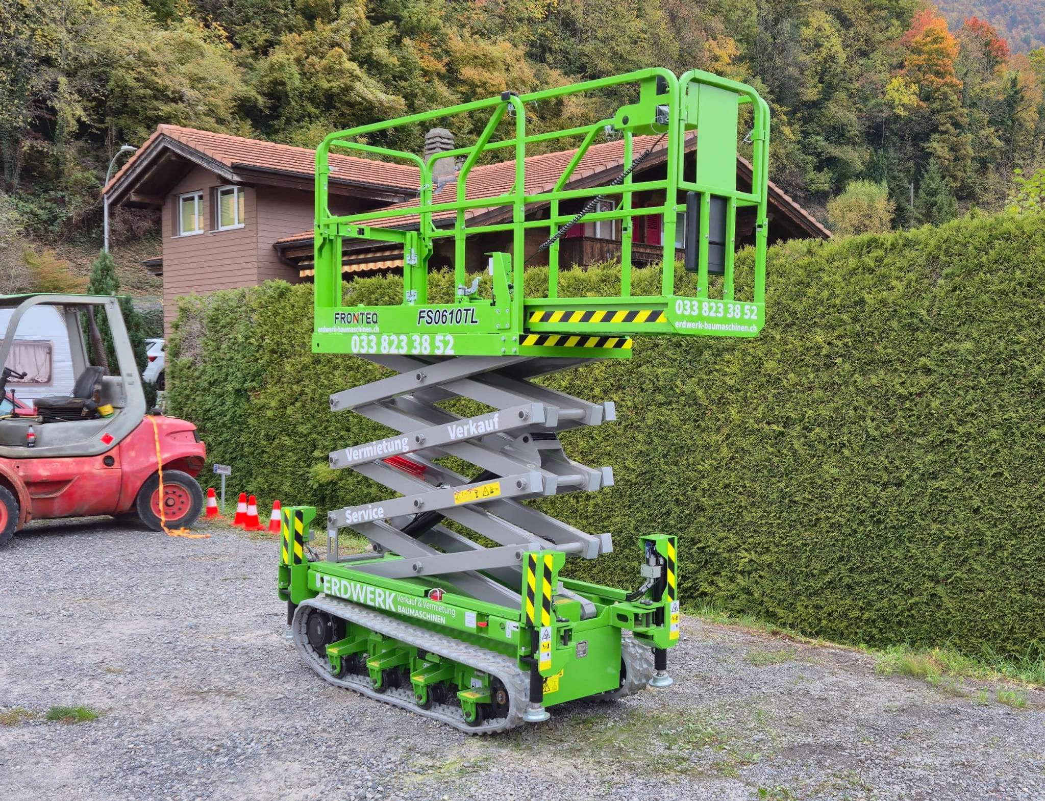 Mietmaschine Fronteq FS0610TL Scherenbühne 8m Arbeitshöhe