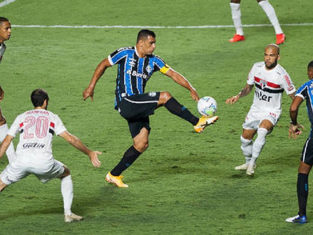 PLACAR: Grêmio segura empate com São Paulo e pega Palmeiras na final
