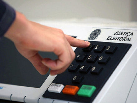 HOJE: Partidos estreiam convenções em sistema virtual e até drive-thru