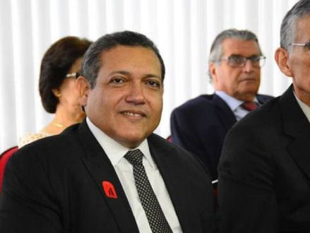 EXTRA: Bolsonaro indicará ao STF desembargador Kássio Nunes