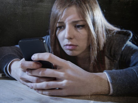 URGENTE: Excesso de redes sociais prejudica a saúde dos jovens, aponta estudo