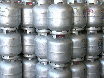 HOJE: Petrobras anuncia aumento de 5% no preço do gás de cozinha