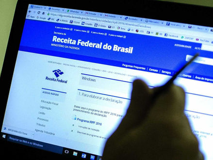 MANCHETE: Receita Federal lança nova página de serviços ao cidadão