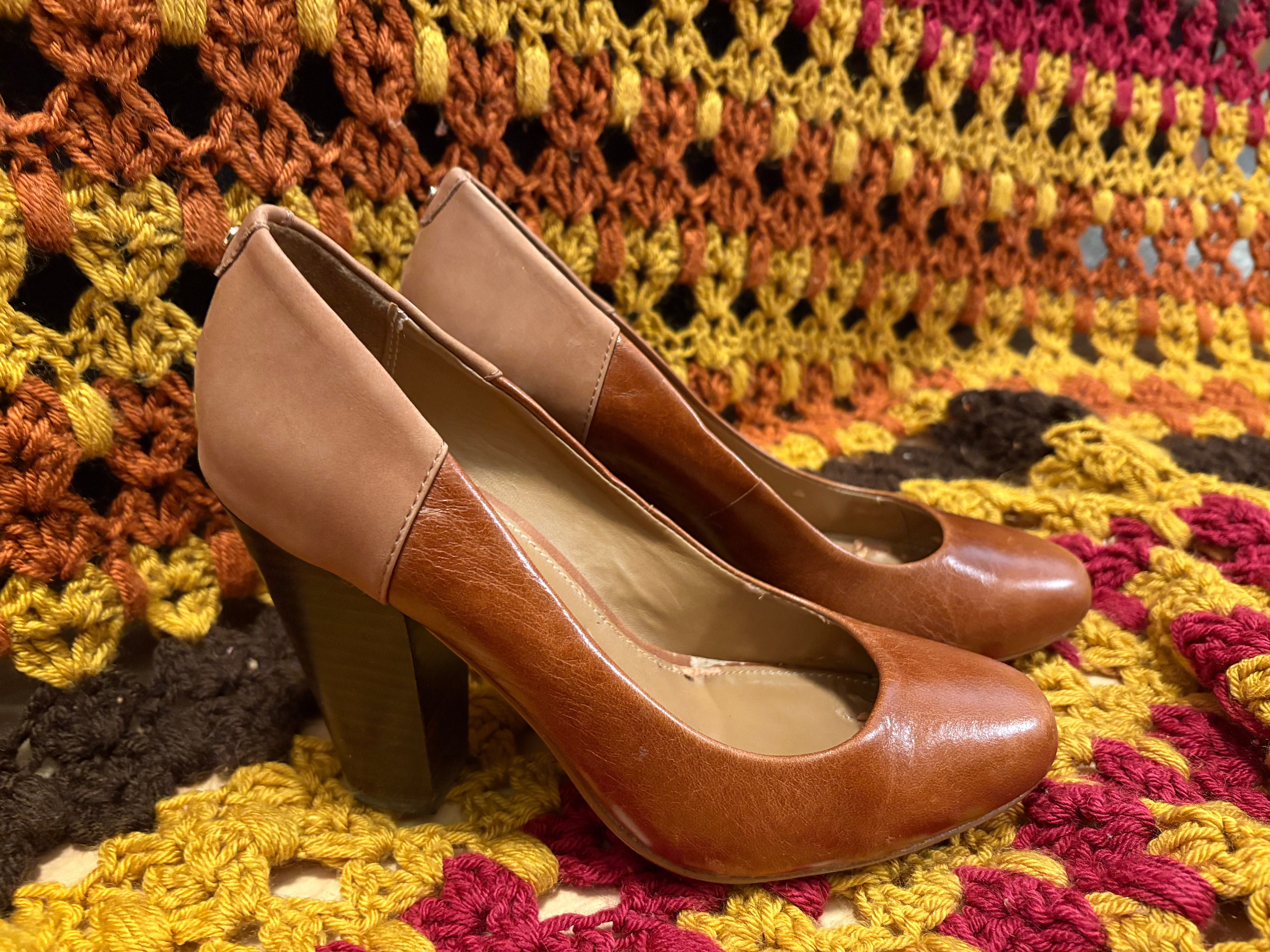 Two-Tone Leather Pumps - Size 8