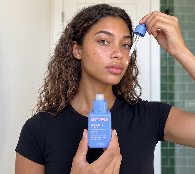 Skincare_serum_bottle_and_dropper_202607112008.jpeg