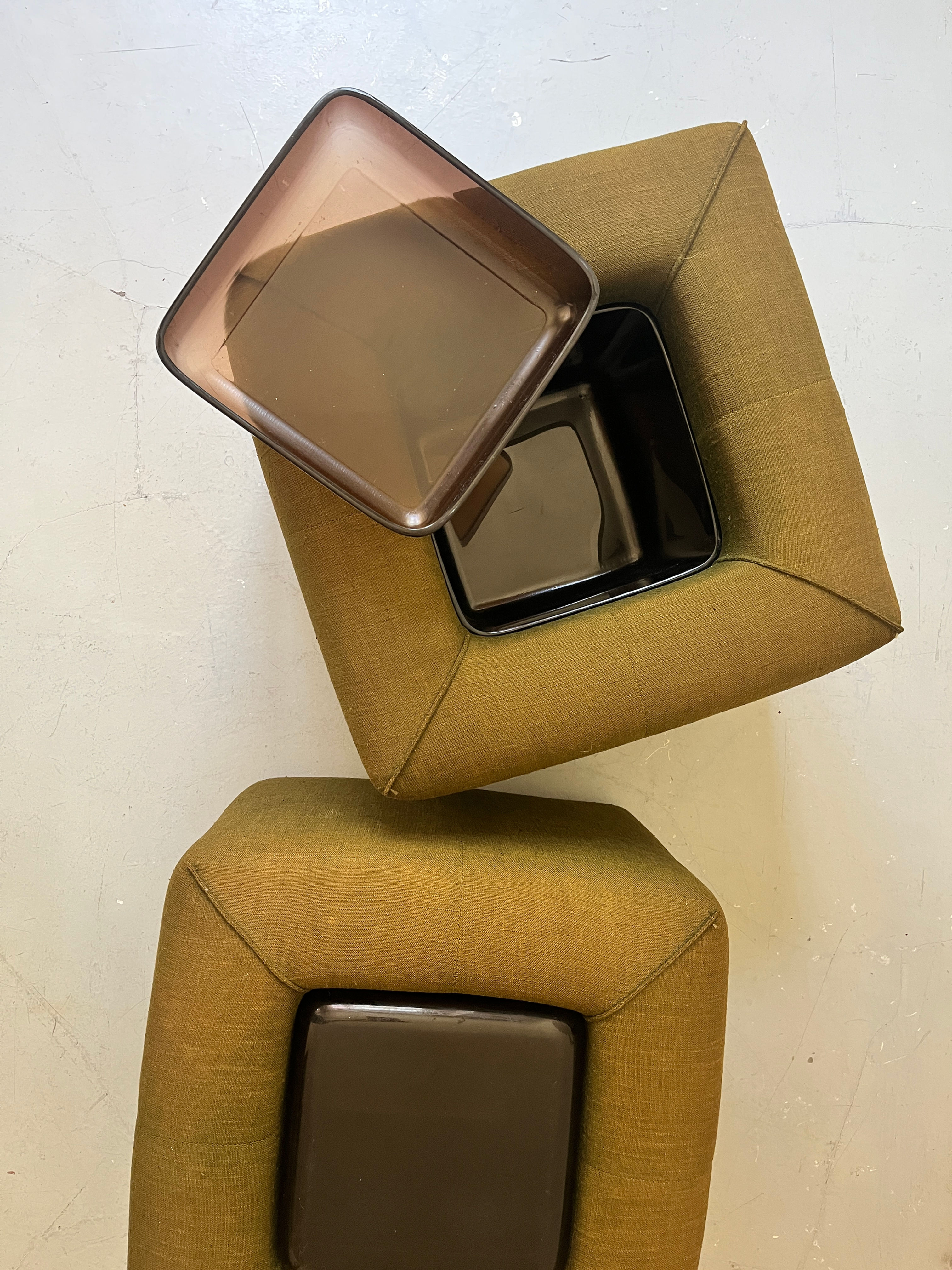 Cinna lin et plexiglas 1970