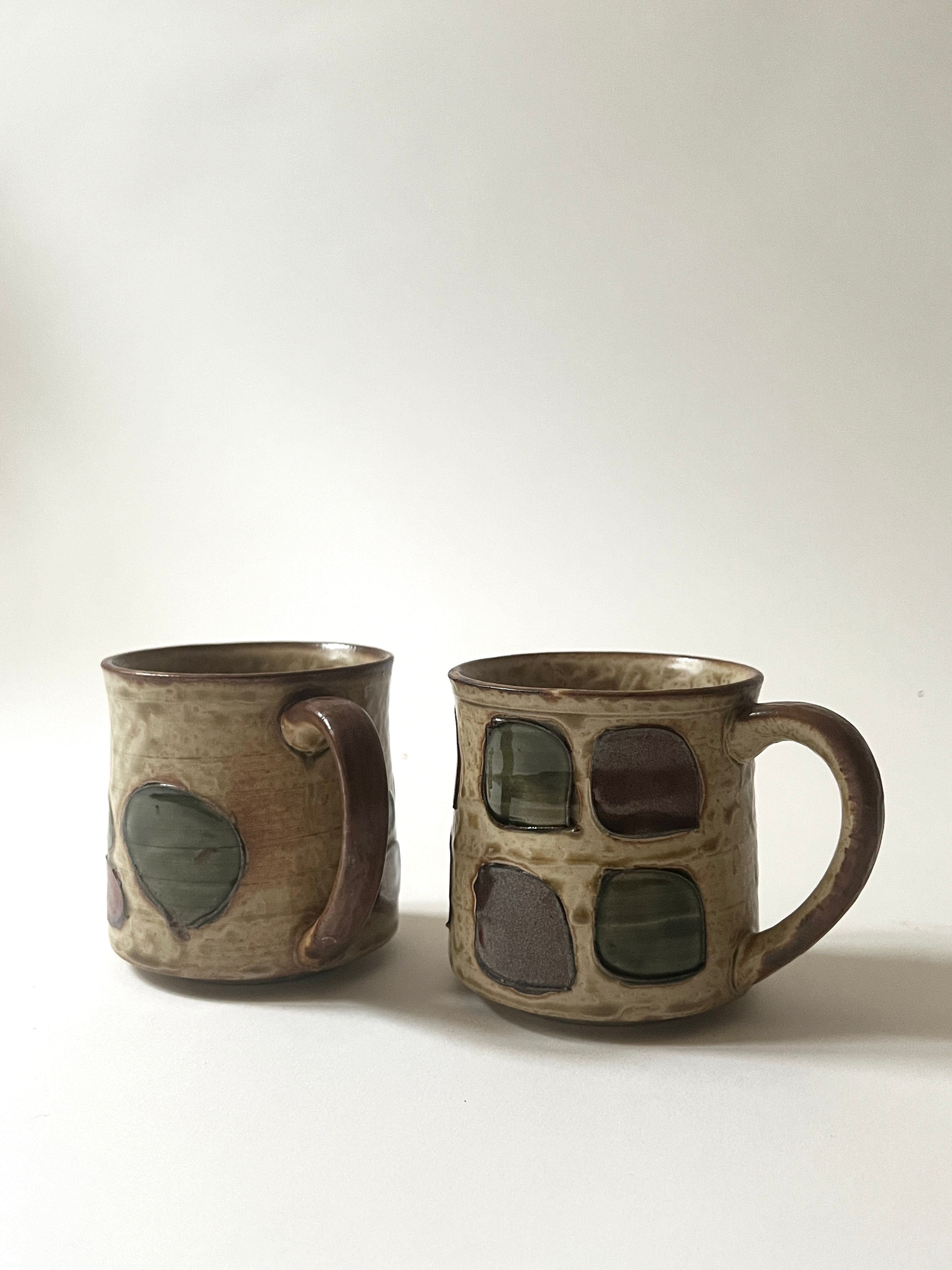 Set de mug en céramique émaillée vers 1970