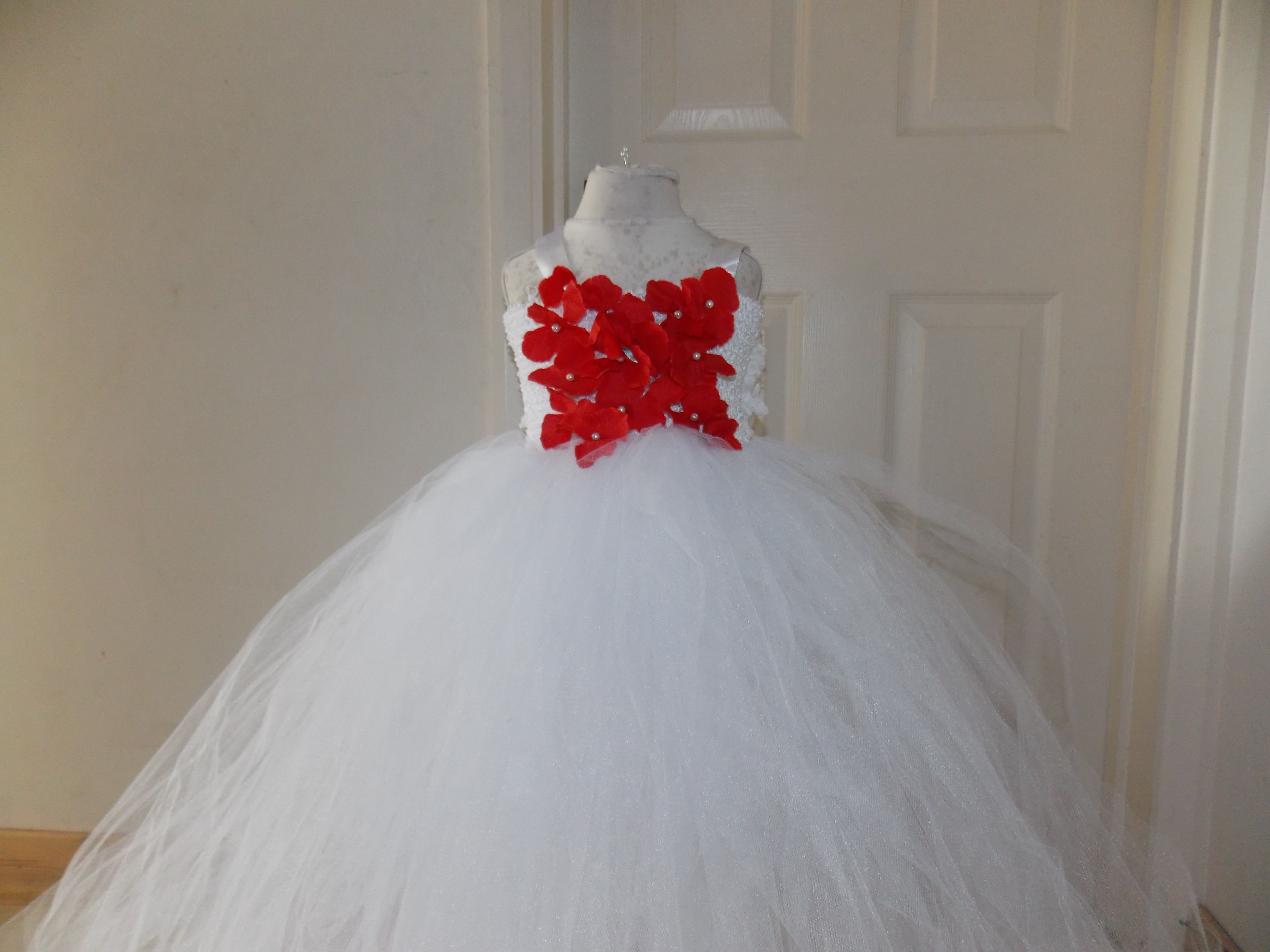 White tulle dress with flowers ages 1-10
