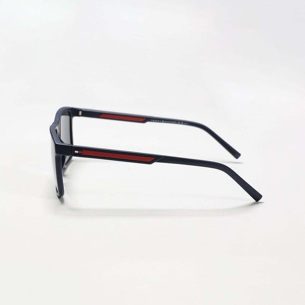 Küçük resim: TH 2201/S BIO-BASED POLYAMIDE 8 RUIR 56 TOMMY HILFIGER GÜNEŞ GÖZLÜĞÜ