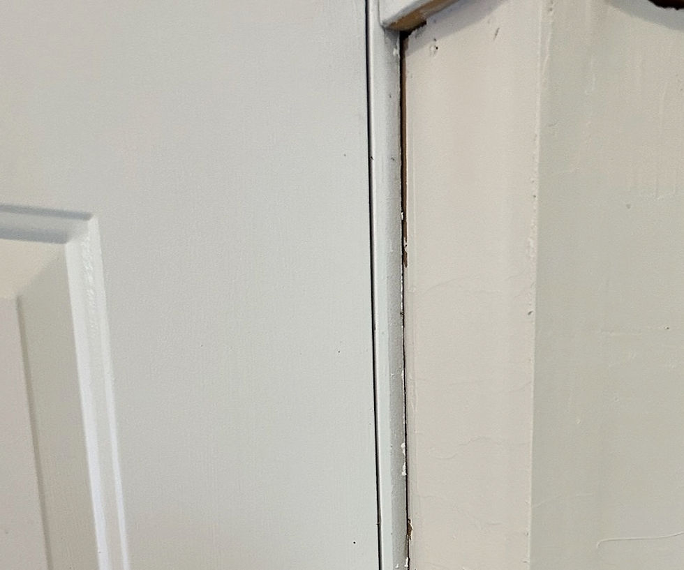 gap in caulk between trim and wall