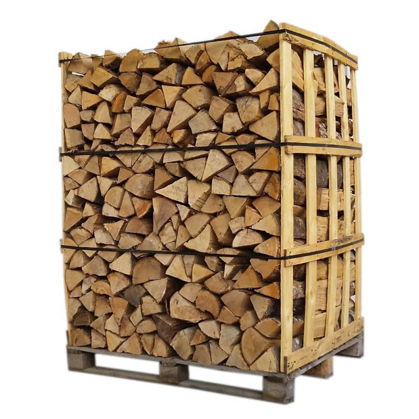 Cubes de bois empilés AZUR CP – Poêle à bois Lacunza 9 kW pour une utilisation du chauffage.