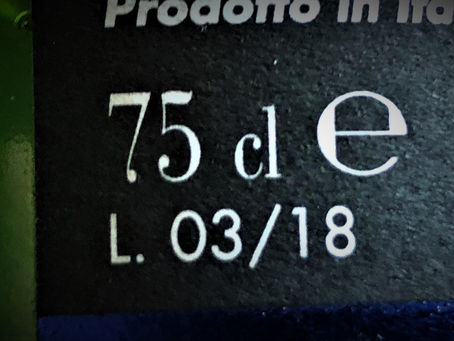 Cosa significa la "e" dopo il volume sull'etichetta