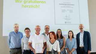 Cantina Bolzano premiata da Ökoinstitut Südtirol con un certificato di sostenibilità