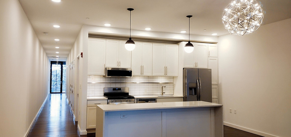 202-Kitchen.JPG
