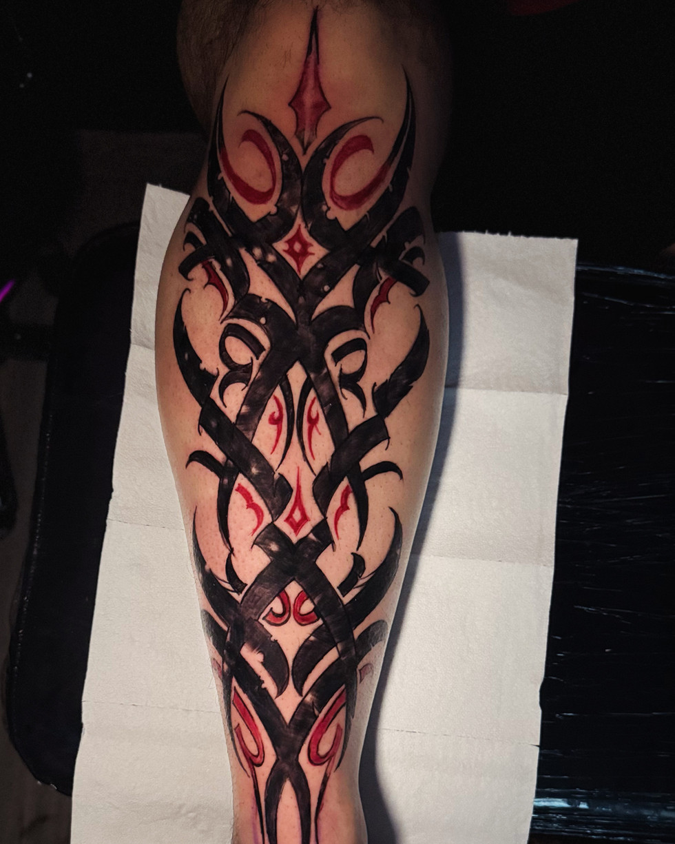 leg sleeve tattoo after first session