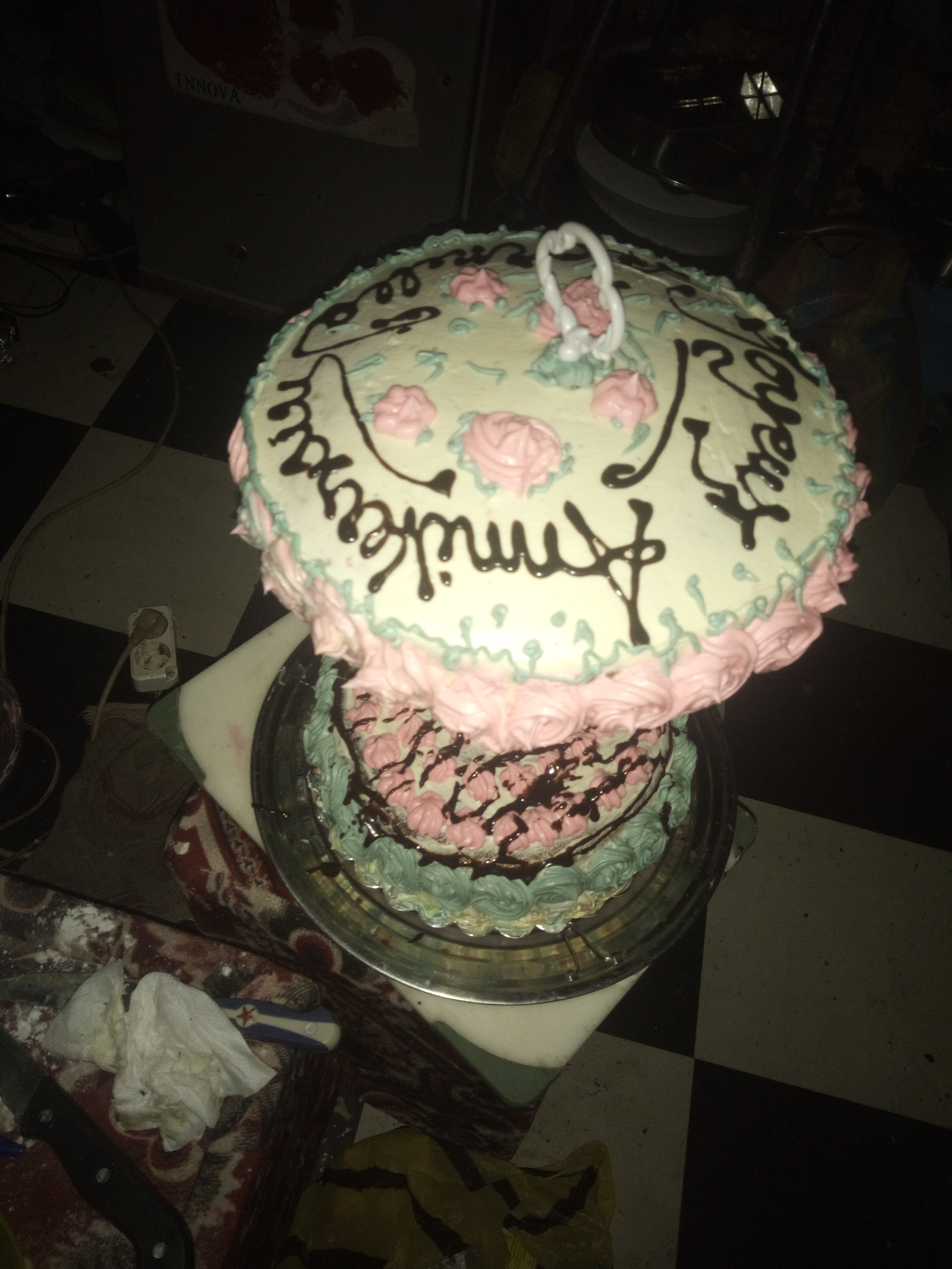 Gateau etage a la fraise