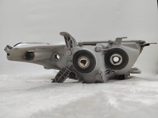 Thumbnail: TOYOTA KLUGER 2011-2013 HALOGEN L.H.S HEADLIGHT ASSEMBLY