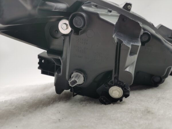 Thumbnail: MAZDA 3 2017-2018 LED L.H.S HEADLIGHT ASSEMBLY