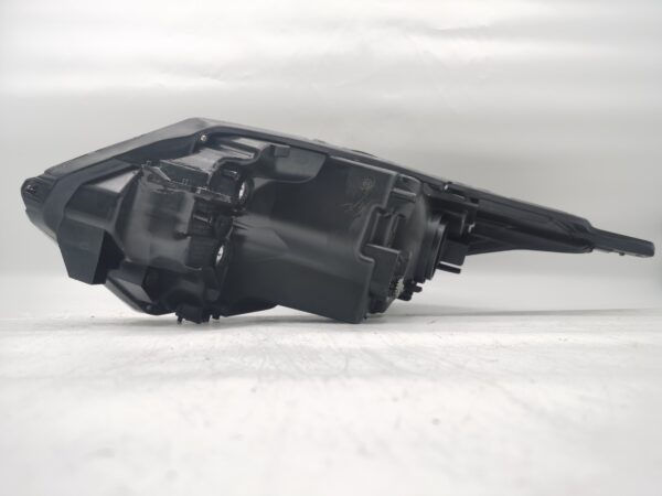 Thumbnail: HONDA HR-V 2015-2018 HALOGEN R.H.S HEADLIGHT ASSEMBLY