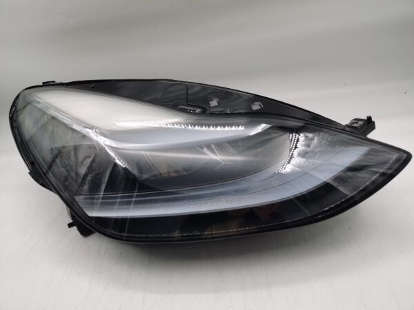 TESLA MODEL 3 2020-2022 LED R.H.S HEADLIGHT ASSEMBLY