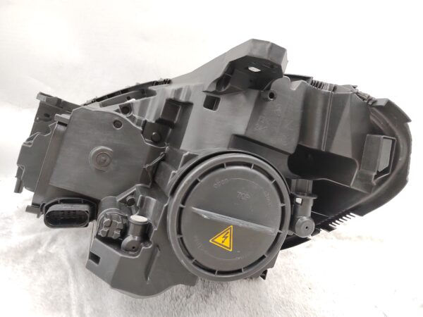 Thumbnail: MERCEDES-BENZ�B-CLASS W246 B200 2012-2016 XENON R.H.S HEADLIGHT ASSEMBLY