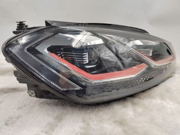 Thumbnail: VOLKSWAGEN GOLF 2017-2019 LED R.H.S HEADLIGHT ASSEMBLY