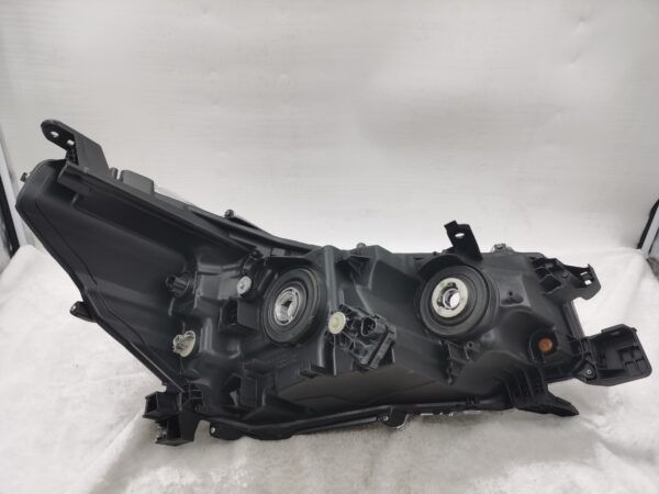 Thumbnail: TOYOTA HILUX REVO 2020-2023 HALOGEN L.H.S HEADLIGHT ASSEMBLY