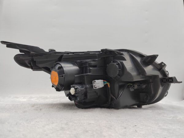 Thumbnail: MITSUBISHI TRITON L200 2015-2018 XENON L.H.S HEADLIGHT ASSEMBLY