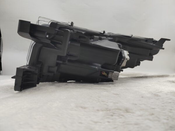Thumbnail: TOYOTA HILUX REVO 2020-2023 LED R.H.S HEADLIGHT ASSEMBLY