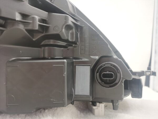 Thumbnail: TESLA MODEL 3 2017-2019 LED L.H.S HEADLIGHT ASSEMBLY
