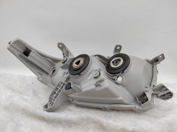 Thumbnail: TOYOTA KLUGER 2011-2013 HALOGEN L.H.S HEADLIGHT ASSEMBLY