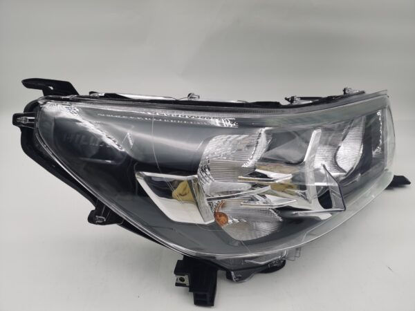 Thumbnail: TOYOTA HILUX REVO 2020-2023 HALOGEN R.H.S HEADLIGHT ASSEMBLY