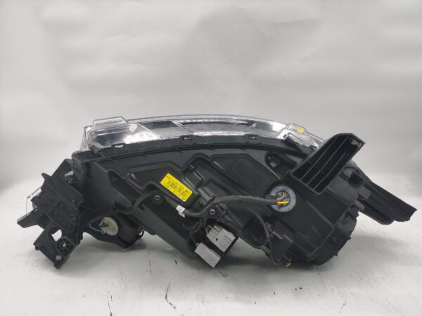 MITSUBISHI OUTLANDER 2016-2020 HALOGEN L.H.S HEADLIGHT ASSEMBLY