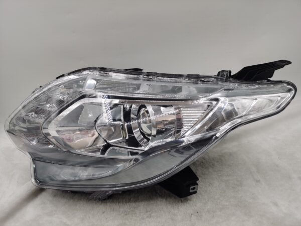 Thumbnail: MITSUBISHI TRITON L200 2015-2018 XENON L.H.S HEADLIGHT ASSEMBLY