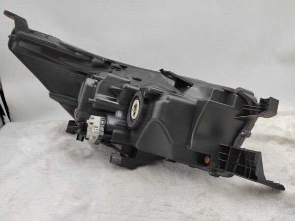 Thumbnail: TOYOTA HILUX REVO 2015-2019 LED L.H.S HEADLIGHT ASSEMBLY