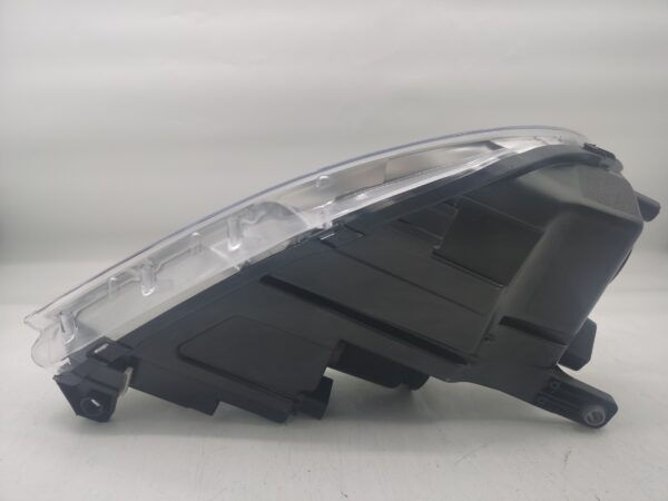 Thumbnail: VOLKSWAGEN TIGUAN 2007-2011 HALOGEN  L.H.S HEADLIGHT ASSEMBLY