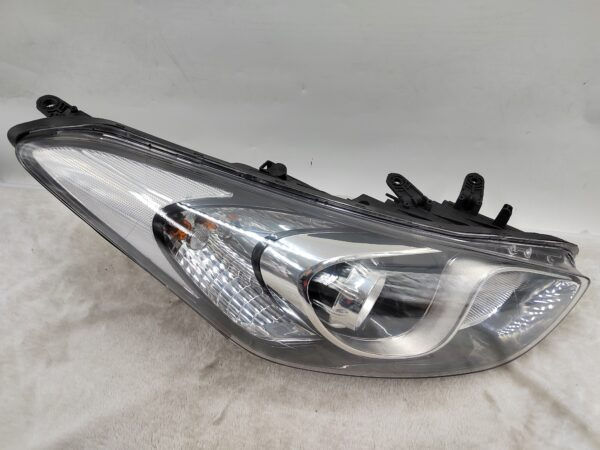 Thumbnail: HYUNDAI I30 GD 2012-2016 HALOGEN R.H.S HEADLIGHT ASSEMBLY