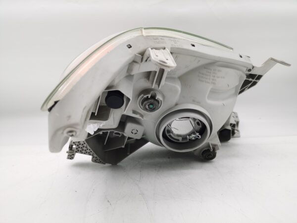 Thumbnail: TOYOTA HILUX VIGO 2005-2010 HALOGEN L.H.S HEADLIGHT ASSEMBLY
