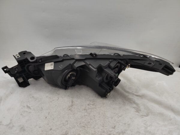 Thumbnail: MAZDA 3 2014-2016 HALOGEN R.H.S HEADLIGHT ASSEMBLY
