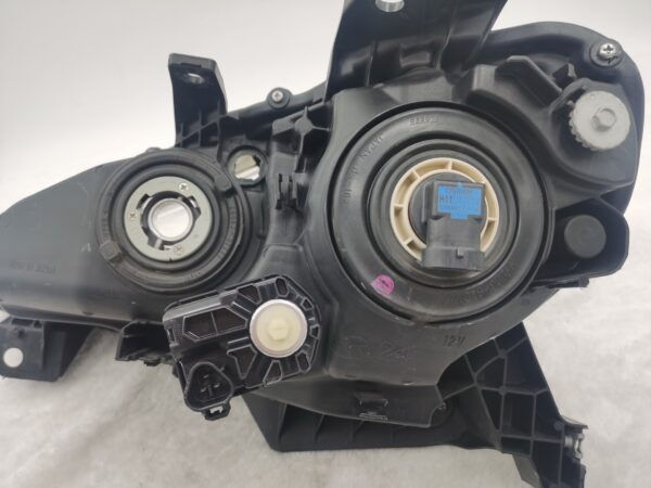 Thumbnail: TOYOTA GT86 ZN6 2012-2016 HALOGEN R.H.S HEADLIGHT ASSEMBLY