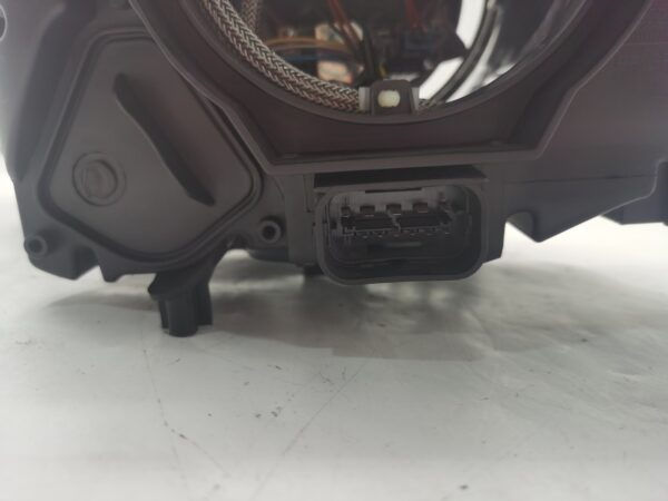Thumbnail: BMW X5 E70 X6 E71 2007-2013 XENON R.H.S HEADLIGHT ASSEMBLY