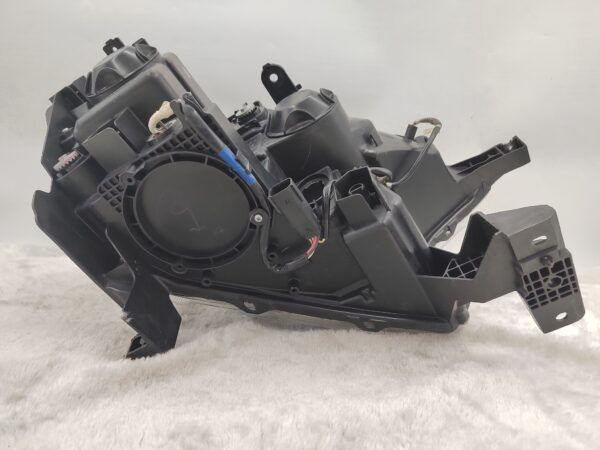 Thumbnail: FORD EVEREST RANGER 2015-2019 HALOGEN L.H.S HEADLIGHT ASSEMBLY