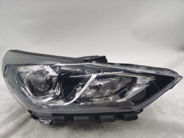 Thumbnail: HYUNDAI I30 HATCH 2020-2023 HALOGEN R.H.S HEADLIGHT ASSEMBLY